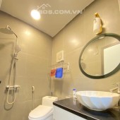 Bán nhà Chùa Láng, ba gác đỗ cửa, khu phân lô cho cán bộ, 5 tầng, 5 tỷ